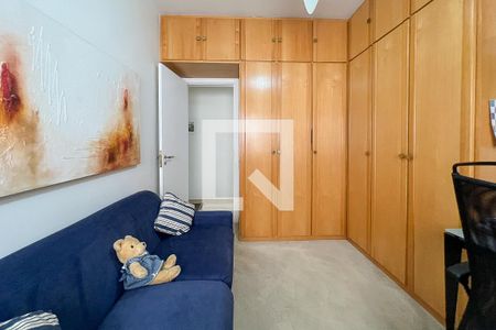 Apartamento à venda com 180m², 3 quartos e 3 vagasQuarto 2 - Suite