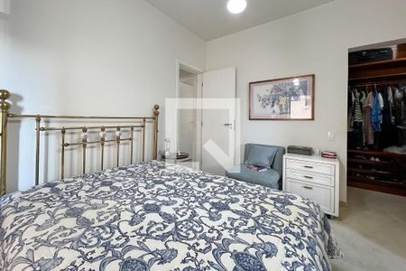 Apartamento à venda com 180m², 3 quartos e 3 vagasQuarto 3 - Suite