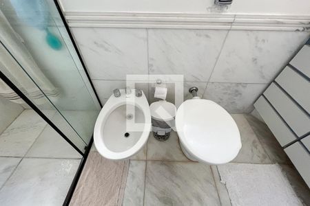 Apartamento à venda com 180m², 3 quartos e 3 vagasBanheiro do Quarto 3