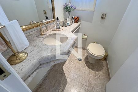 Apartamento à venda com 180m², 3 quartos e 3 vagasLavabo