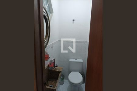 Casa à venda com 90m², 3 quartos e 2 vagasBanheiro