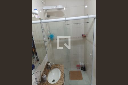 Casa à venda com 90m², 3 quartos e 2 vagasBanheiro