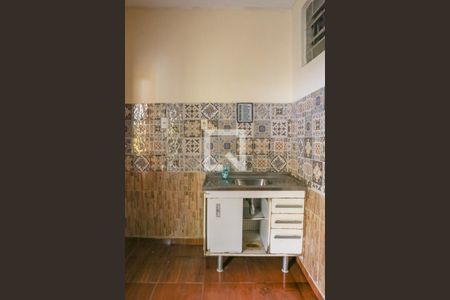 Casa à venda com 300m², 2 quartos e sem vagaEdícula - Sala e Cozinha