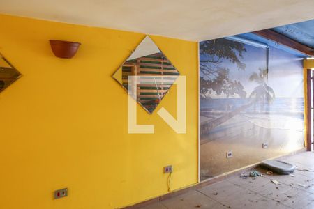 Casa à venda com 300m², 2 quartos e sem vagaParte da frente