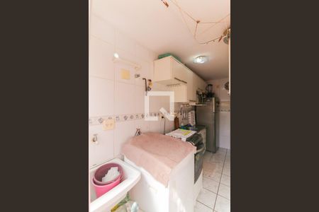 Apartamento à venda com 49m², 3 quartos e sem vaga Apartamento à venda com 49m², 3 quartos e sem vagaCozinha e Área de Serviço