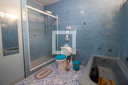 Apartamento à venda com 230m², 6 quartos e 2 vagas Apartamento à venda com 230m², 6 quartos e 2 vagasBanheiro Social