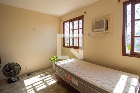 Quarto 1 de apartamento à venda com 2 quartos, 230m² em Grajau, Rio de Janeiro