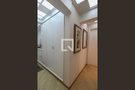 Apartamento à venda com 170m², 4 quartos e 3 vagasCorredor