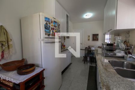 Apartamento à venda com 170m², 4 quartos e 3 vagasCozinha