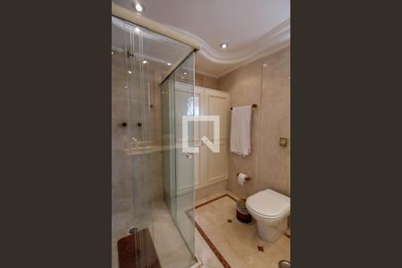 Apartamento à venda com 170m², 4 quartos e 3 vagasBanheiro da Suíte 1