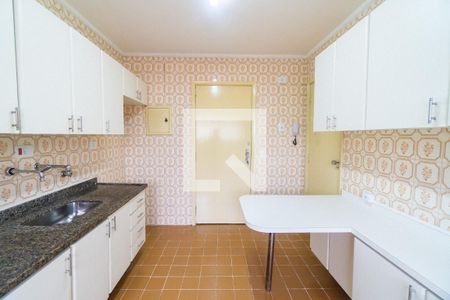 Apartamento à venda com 65m², 2 quartos e 1 vaga Apartamento à venda com 65m², 2 quartos e 1 vagaCozinha