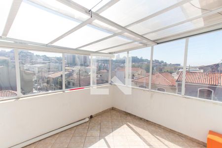 Casa à venda com 260m², 5 quartos e 3 vagas Casa à venda com 260m², 5 quartos e 3 vagasTerraço