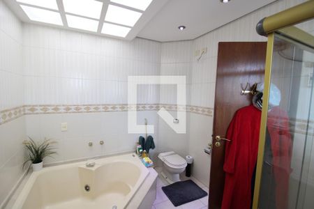 Casa à venda com 800m², 7 quartos e 6 vagasQuarto 2 - Banheiro