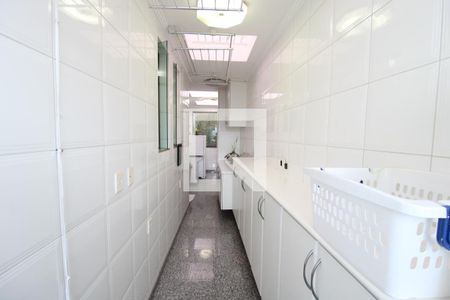 Casa à venda com 800m², 7 quartos e 6 vagasÁrea de Serviço