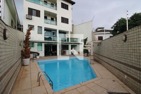 Casa à venda com 800m², 7 quartos e 6 vagasÁrea de Lazer - Churrasqueira e Piscina