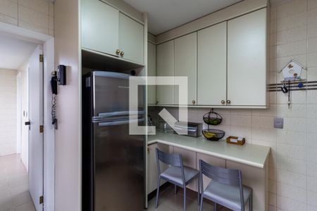 Apartamento à venda com 156m², 3 quartos e 3 vagas Apartamento à venda com 156m², 3 quartos e 3 vagasCozinha