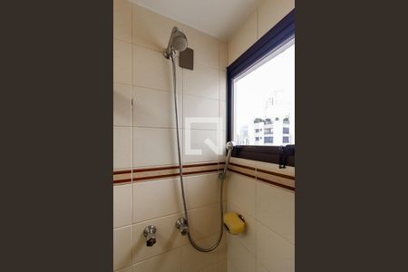 Apartamento à venda com 156m², 3 quartos e 3 vagas Apartamento à venda com 156m², 3 quartos e 3 vagasBanheiro Suíte 2