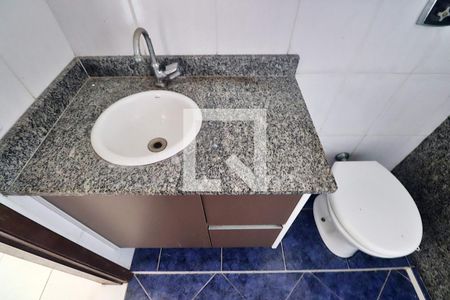 Apartamento para alugar com 60m², 2 quartos e sem vagaBanheiro