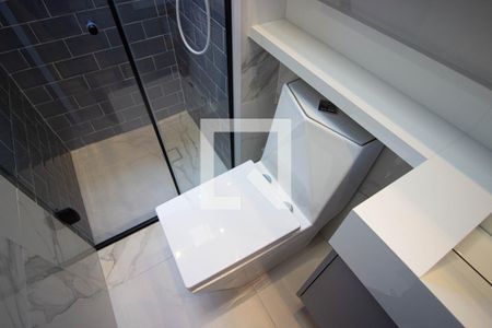 Apartamento à venda com 40m², 2 quartos e sem vaga Apartamento à venda com 40m², 2 quartos e sem vagaBanheiro