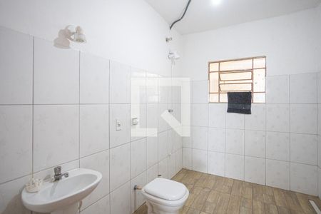 Banheiro de casa para alugar com 2 quartos, 240m² em Padroeira, Osasco