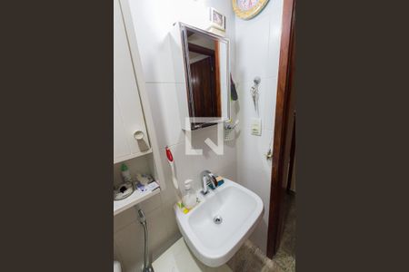 Casa à venda com 113m², 3 quartos e 1 vagaBanheiro Social