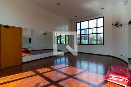 Apartamento à venda com 171m², 3 quartos e 4 vagasSala de Ginástica