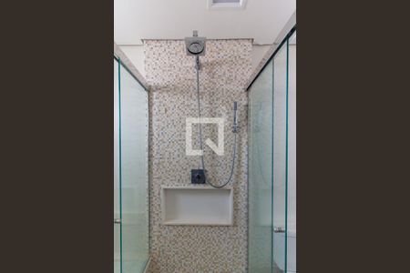 Apartamento à venda com 171m², 3 quartos e 4 vagasBanheiro da Suíte 03