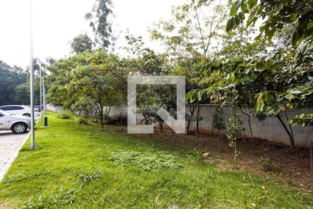 Apartamento para alugar com 48m², 2 quartos e 1 vagaÁrea verde de frente ao prédio