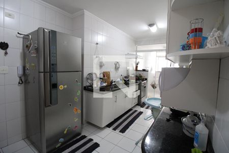 Apartamento à venda com 90m², 2 quartos e 2 vagasCozinha 