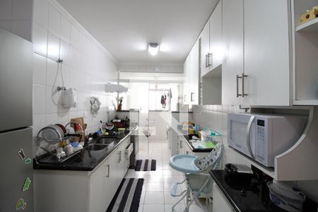 Apartamento à venda com 90m², 2 quartos e 2 vagasCozinha 