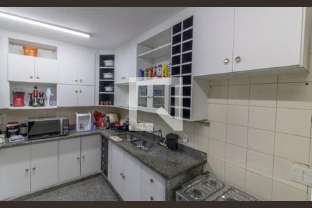 Casa de condomínio para alugar com 420m², 5 quartos e 4 vagasCozinha