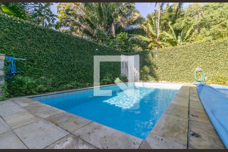 Casa de condomínio para alugar com 420m², 5 quartos e 4 vagasÁrea externa - Piscina