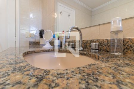 Casa de condomínio para alugar com 420m², 5 quartos e 4 vagasSuíte 1 - Banheiro