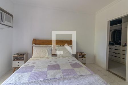 Casa de condomínio para alugar com 420m², 5 quartos e 4 vagasSuíte 1