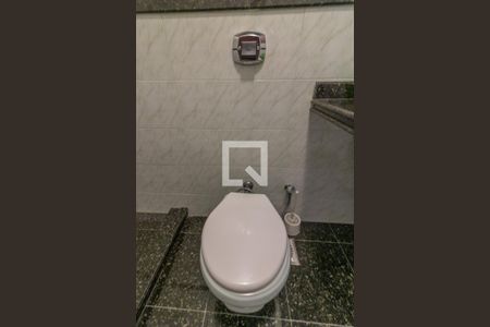 Casa de condomínio para alugar com 420m², 5 quartos e 4 vagasSuíte 4 - Banheiro