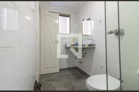 Casa de condomínio para alugar com 420m², 5 quartos e 4 vagasSuíte 2 - Banheiro