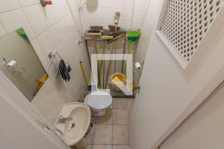 Casa de condomínio para alugar com 420m², 5 quartos e 4 vagasÁrea de Serviço - Banheiro