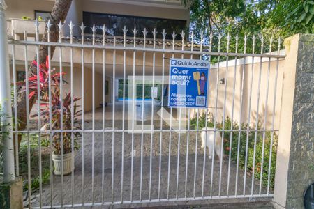 Casa de condomínio para alugar com 420m², 5 quartos e 4 vagasPlaca Quinto Andar