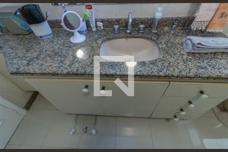 Casa de condomínio para alugar com 420m², 5 quartos e 4 vagasSuíte 1 - Banheiro