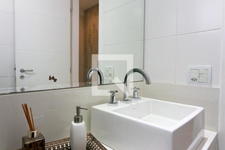 Apartamento à venda com 183m², 3 quartos e 4 vagasBanheiro da Suíte 1