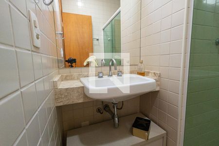 Casa de condomínio para alugar com 140m², 3 quartos e 2 vagasBanheiro