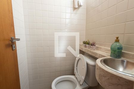 Casa de condomínio para alugar com 140m², 3 quartos e 2 vagasBanheiro