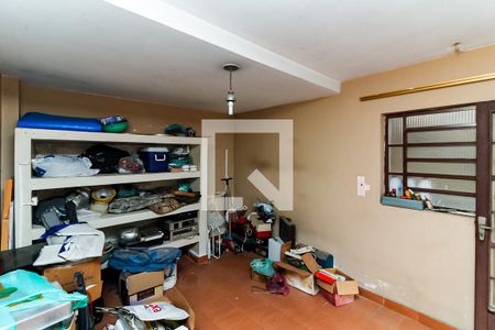 Casa à venda com 100m², 2 quartos e 2 vagas Casa à venda com 100m², 2 quartos e 2 vagasSuíte 2