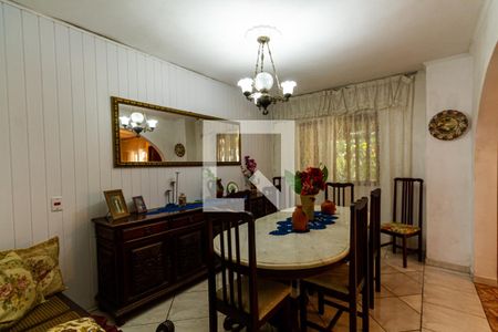 Sala de casa à venda com 5 quartos, 75m² em Vila Conceição, Porto Alegre