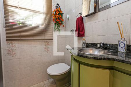 Apartamento à venda com 110m², 3 quartos e 1 vaga Apartamento à venda com 110m², 3 quartos e 1 vagaBanheiro corredor