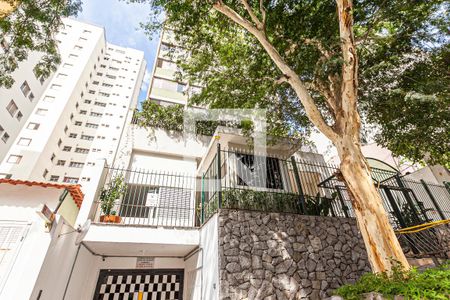 Apartamento à venda com 110m², 3 quartos e 1 vaga Apartamento à venda com 110m², 3 quartos e 1 vagaFachada