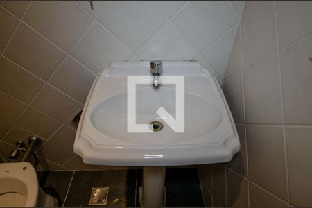 Lavabo de casa de condomínio à venda com 4 quartos, 300m² em Vargem Pequena, Rio de Janeiro