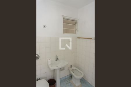 Banheiro de kitnet/studio para alugar com 1 quarto, 30m² em Bela Vista, São Paulo