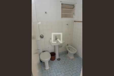 Banheiro de kitnet/studio para alugar com 1 quarto, 30m² em Bela Vista, São Paulo