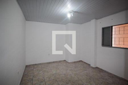 Quarto 2 de casa para alugar com 2 quartos, 64m² em Vila Brasilina, São Paulo